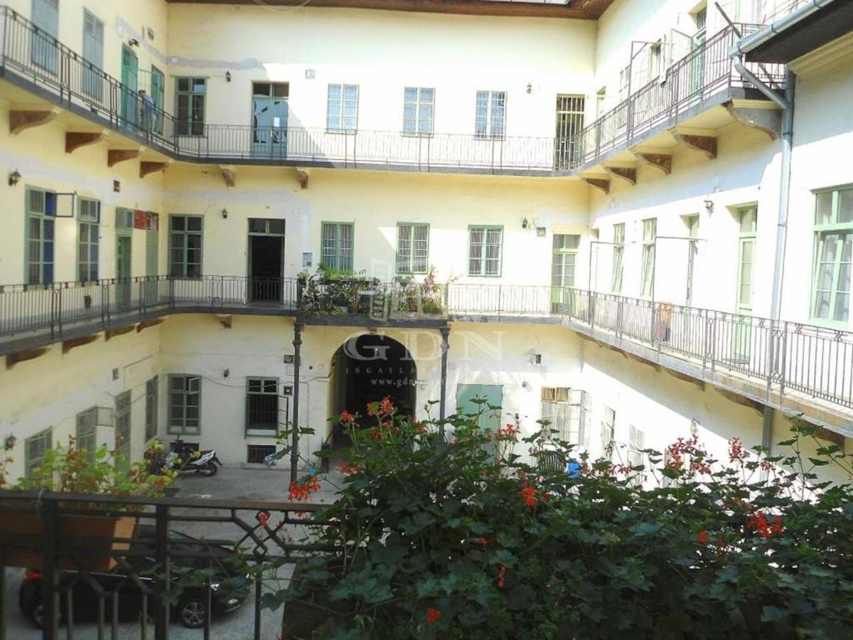 Ferienwohnung Budapest Central Apartman 3 Bdr, 2 Bath+3A/C+Free Parking+Quite Exterior foto